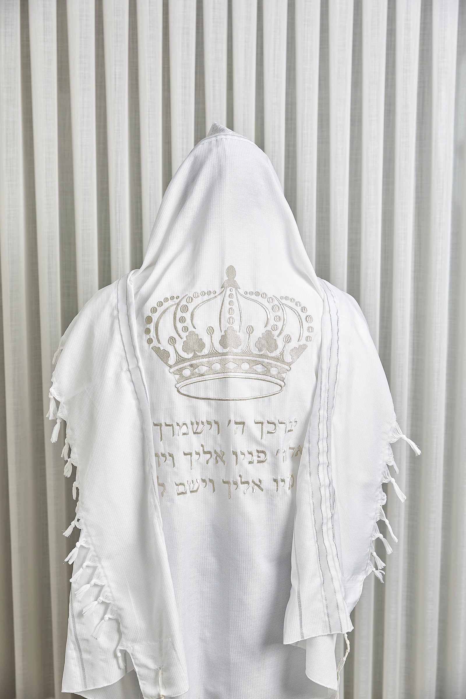 טלית "מופת" חתנים פסים כסף ריקמה כתר גודל 60